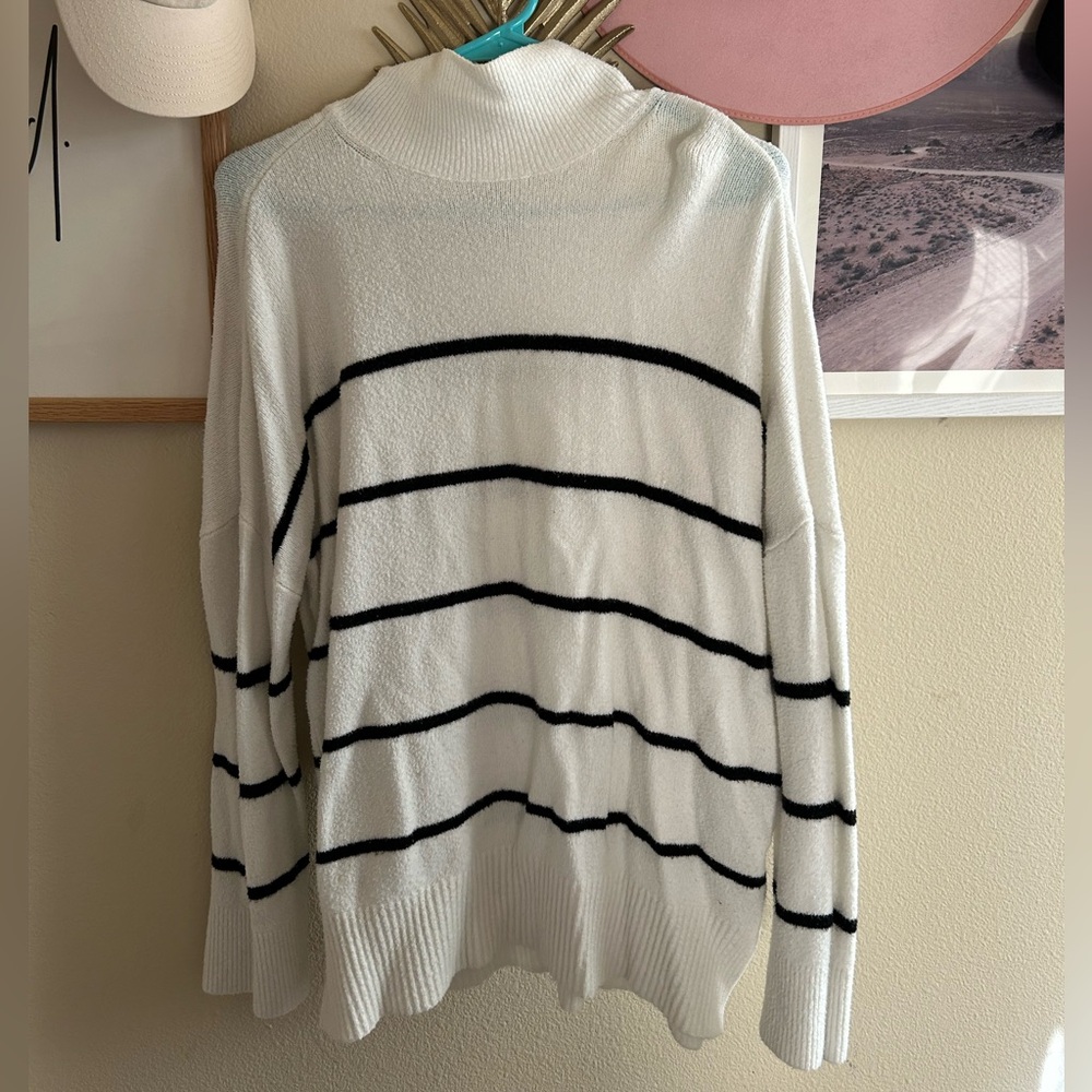 Abercrombie & Fitch Sweater